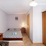 Gosciniec U Sary Casa de Férias *